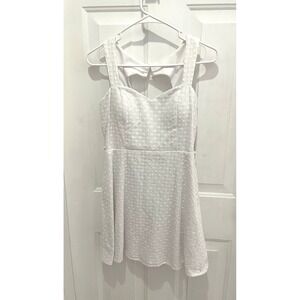 Papaya White Eyelet Mini Dress Sweetheart Neck Cutout‎ Back Pearl Buttons Size M